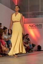 5 Flores en la Alicante Fashion Week fotógrafo diseño y foto diseñoyfoto.com