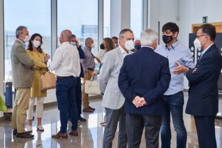 Diseño y Foto con Atalayas Ciudad Empresarial 2025 Alicante