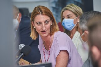 Diseño y Foto con Atalayas Ciudad Empresarial 2025 Alicante