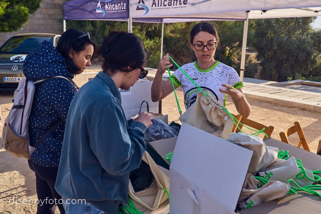 Plogging Alicante 2023 Diseño y foto joseaparra deporte ecologia