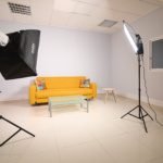 Graba tus cursos, podcasts o entrevistas en estudio profesional en Alicante con Diseño y Foto joseaparra